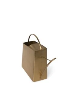 Precision Brass Watering Can -Gardeners Supplies Sales 3 4 crop 8612812 315