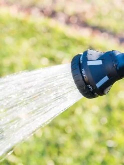 18” 8-Pattern Rotating Water Wand With Cork Handle -Gardeners Supplies Sales 8600231 506 tif