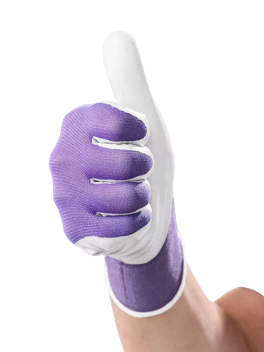 Nitrile Gloves 1 Nitrile Gloves